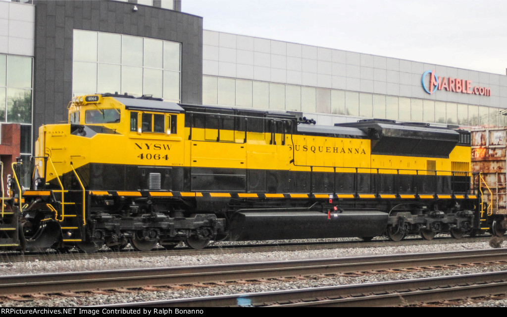 Side view of freshly painted SD70M-2  4064